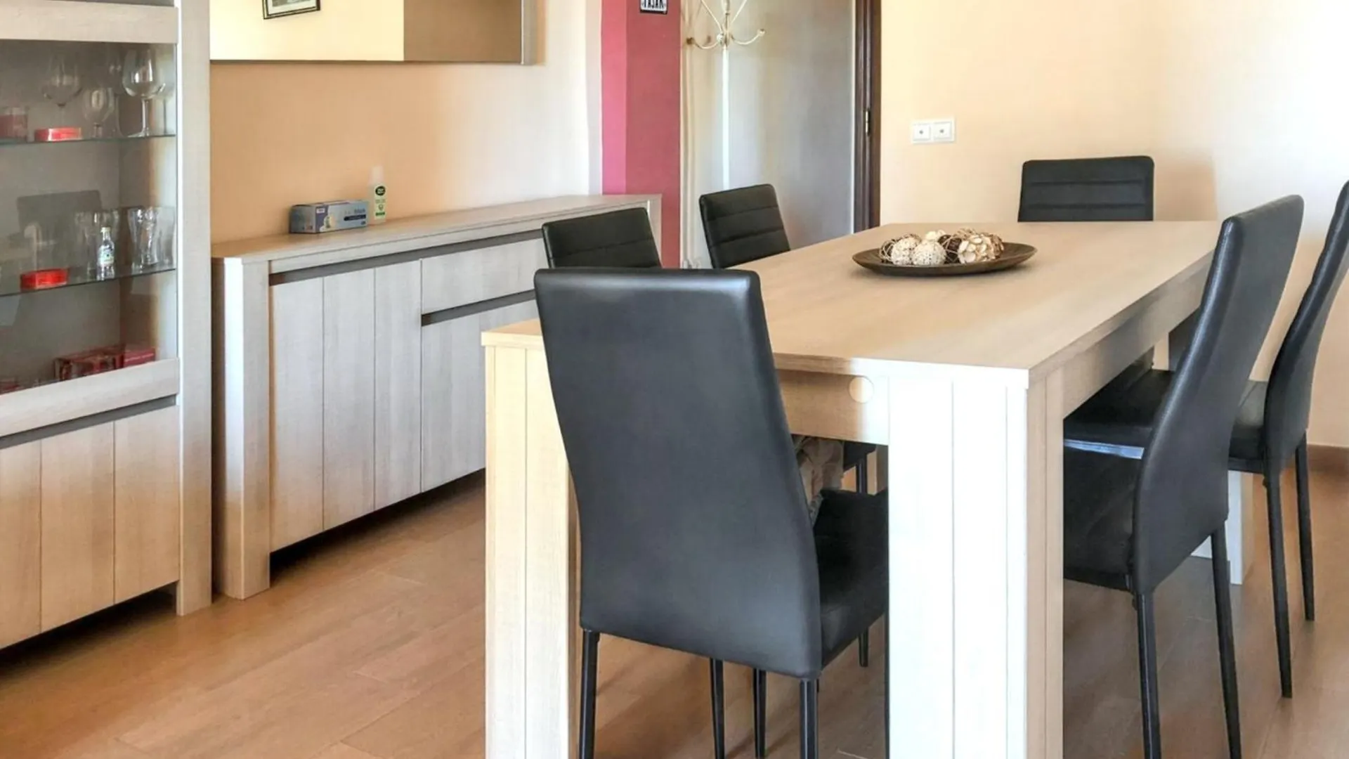 Comfortable Apartment In Malaga With Balcony And City View 81 M² 西班牙