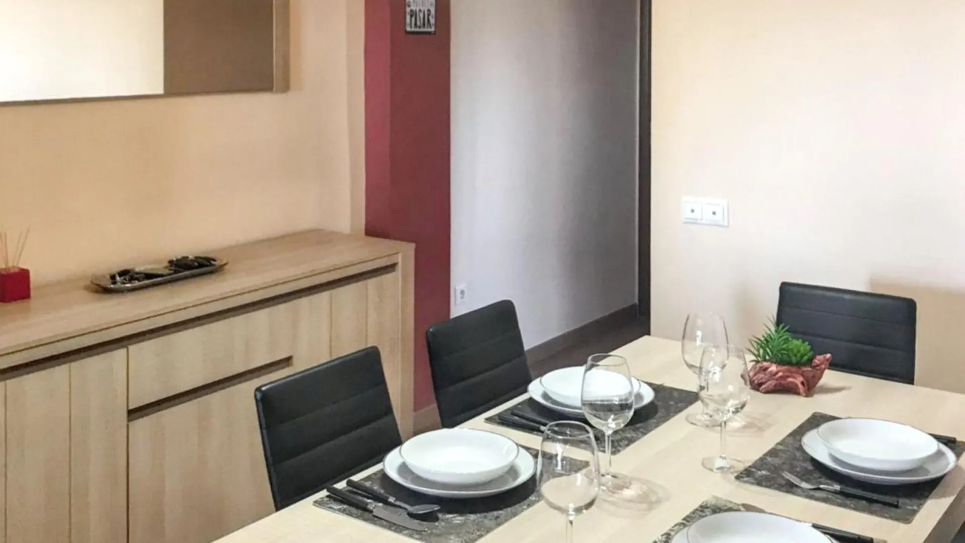 Comfortable Apartment In Malaga With Balcony And City View 81 M²